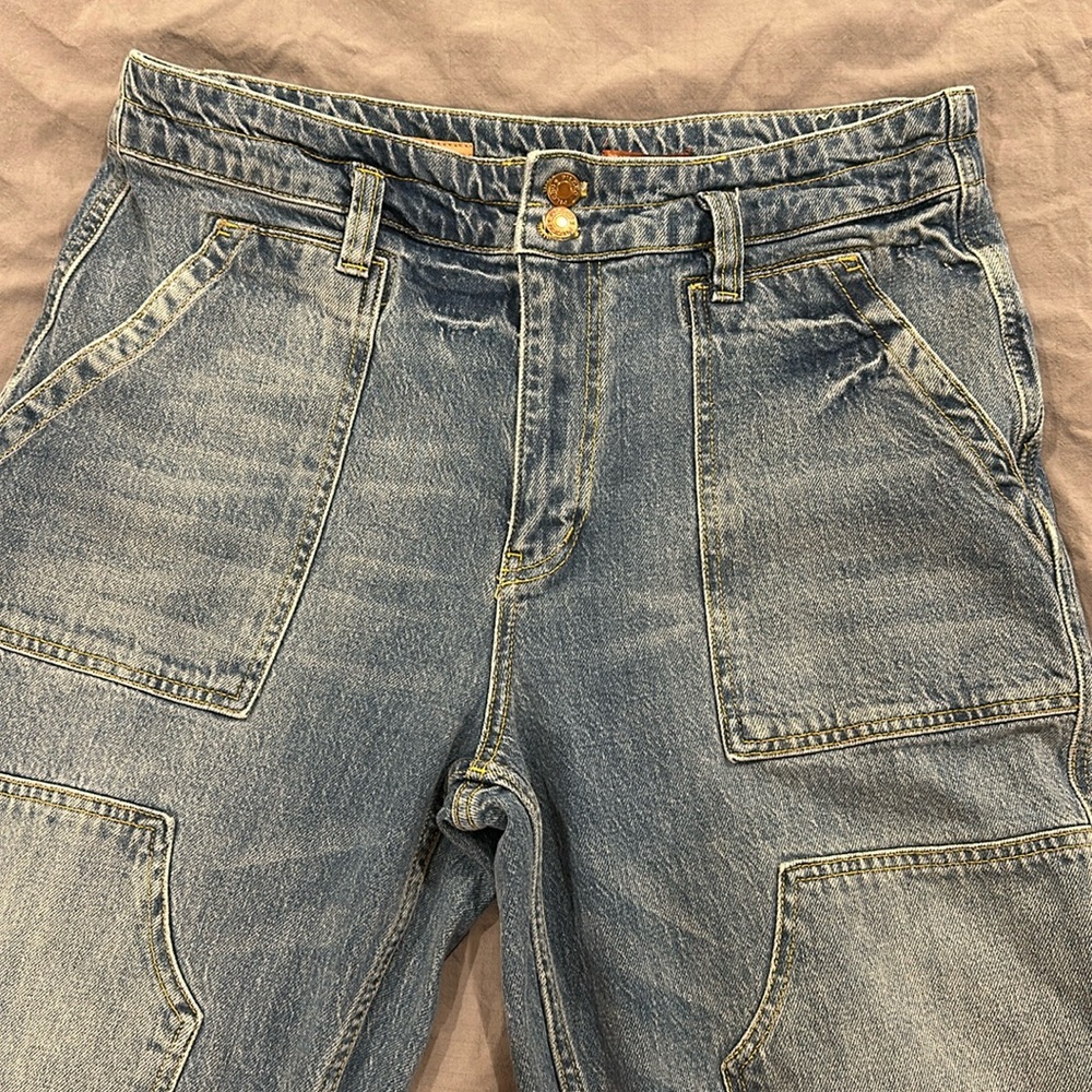Pilcro The Wanderer Mid-Rise Relaxed leg jeans.